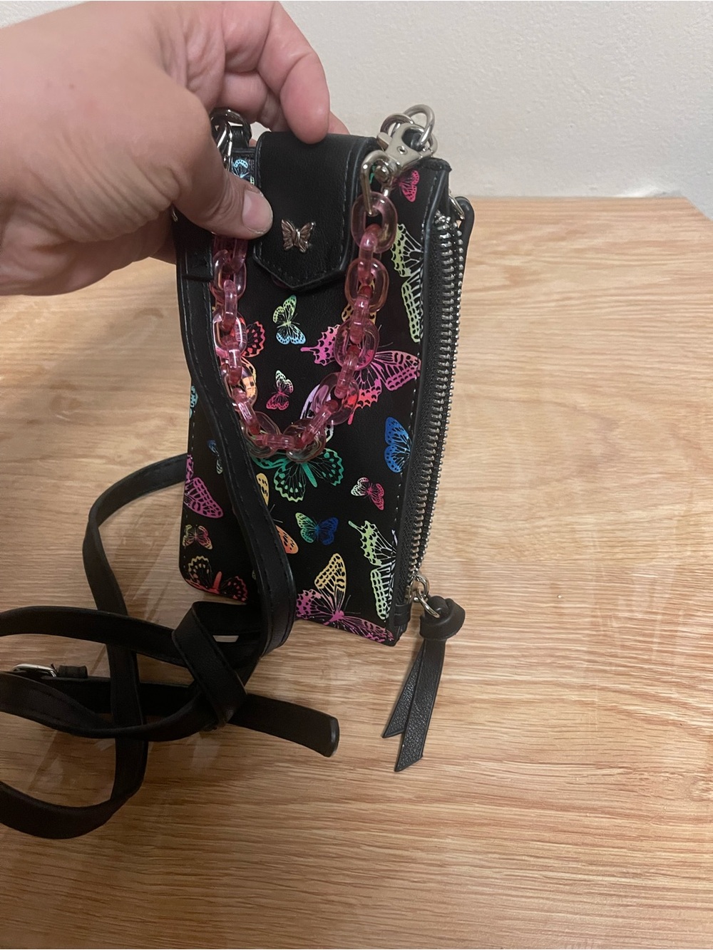 Butterfly Print Black Crossbody Phone Bag with Pink Chain - Picture 10 of 14
